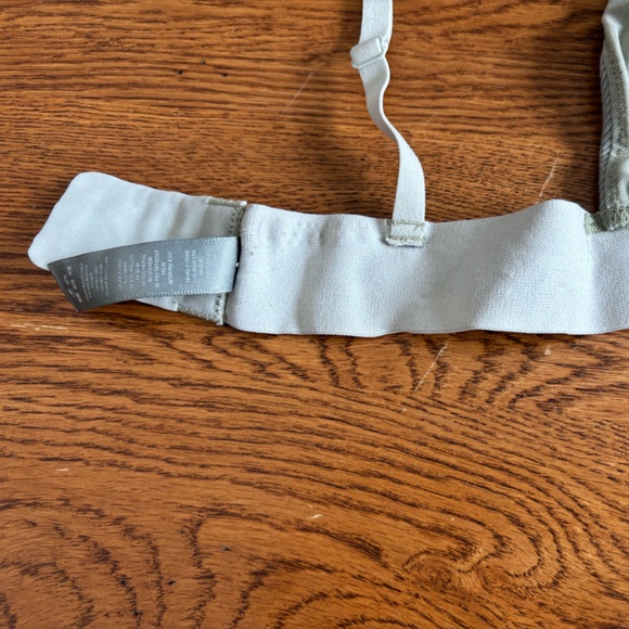 SKIMS Bralette - Picture 5 of 6